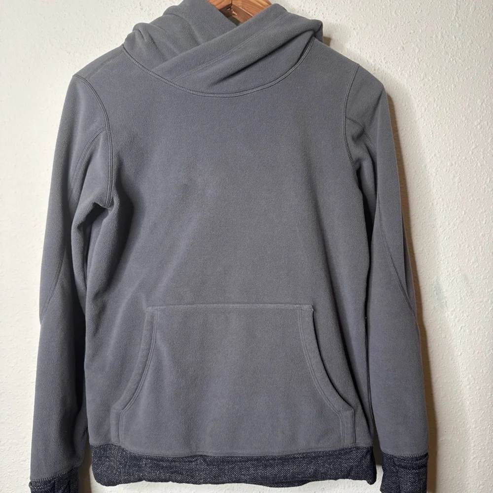 Women's Gray‎ Hooded Top